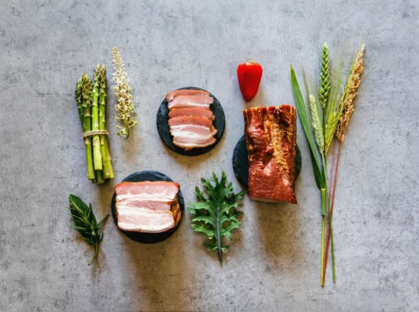 kulma wędliny tradycyjnie wędzone zdrowe smaczne mięso sklep internetowy stacjonarny gdów boczek parzony wędzony